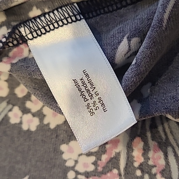 Lane Bryant Navy Surplice Front Floral Peplum Blouse - Picture 4 of 5